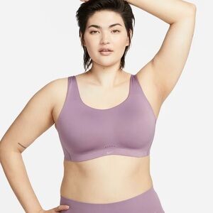 NWT Nike Alate Coverage Bra